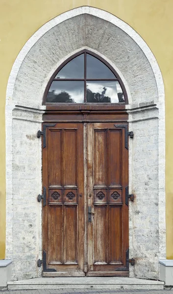 Stará středověká brána — Stock fotografie
