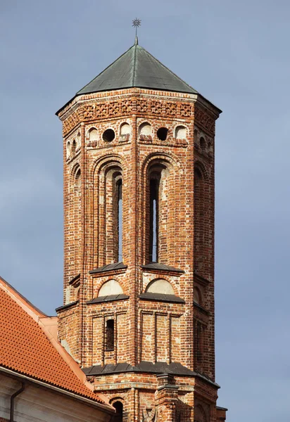 Kerk van St. Franciscus en St. Bernard in Vilnius — Stockfoto