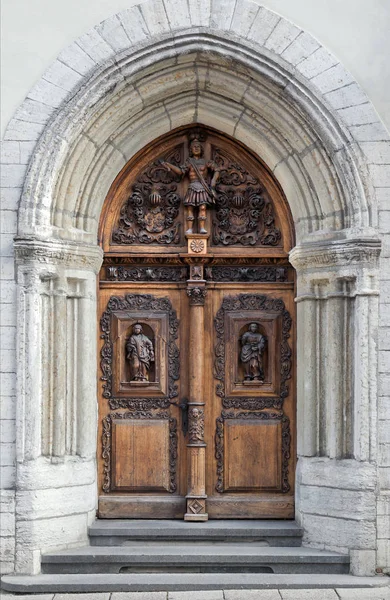 Old medieval gate — Stock Photo, Image