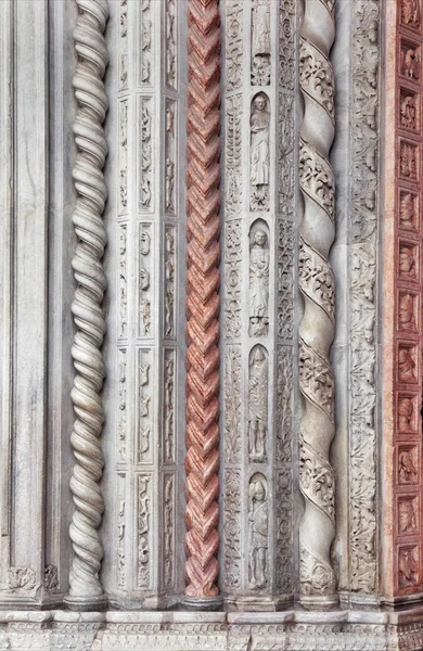Säulen im romanischen Stil, Hintergrund — Stockfoto