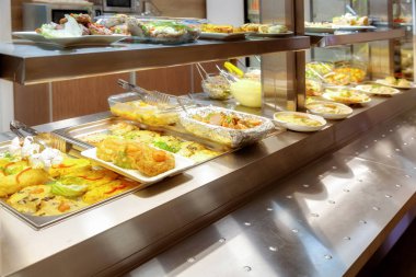  et yemekleri gösterisi penceresinde