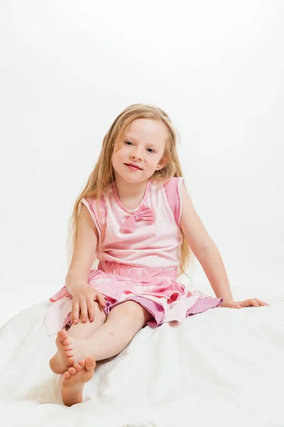 Beautiful little girl — Stock Photo, Image
