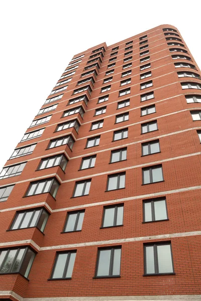 Modern binanın dışında