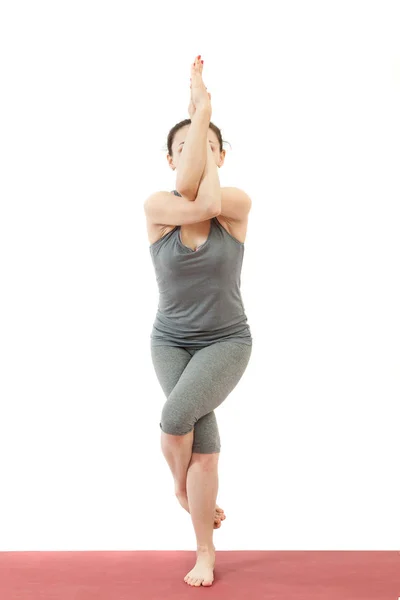 Tanara fata face yoga — Fotografie, imagine de stoc