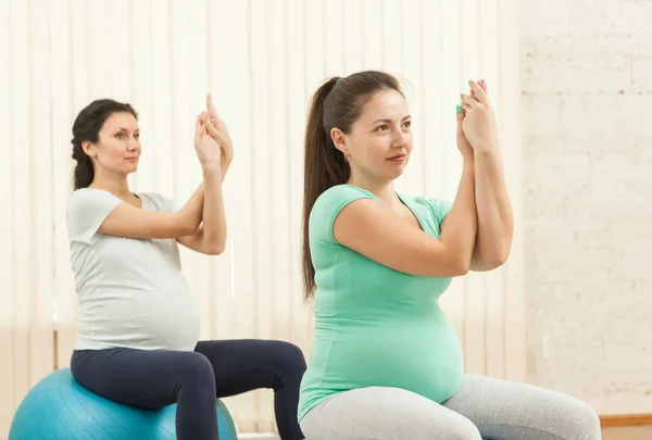 Beautiful Pregnant Women Doing Yoga Balls Gym — Stock Photo, Image