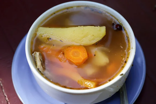 Skål med lamm-och grönsaks soppa — Stockfoto