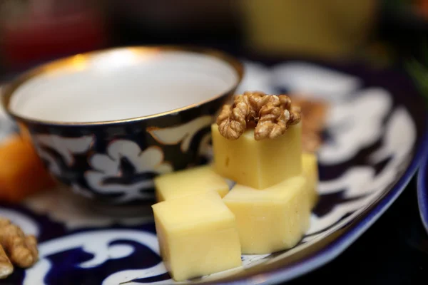 Pedaços de queijo — Fotografia de Stock