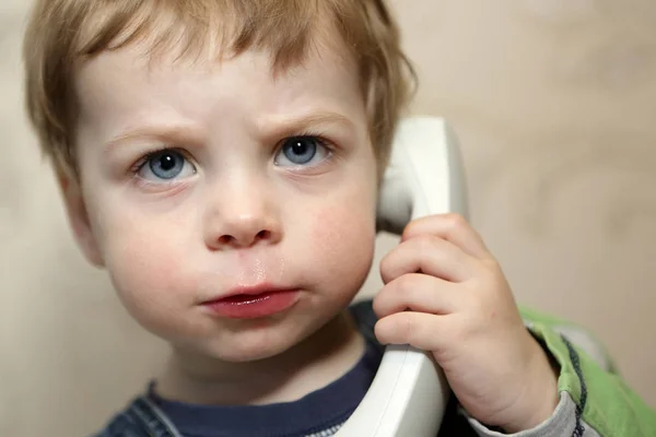 Child with phone — Stock Photo, Image