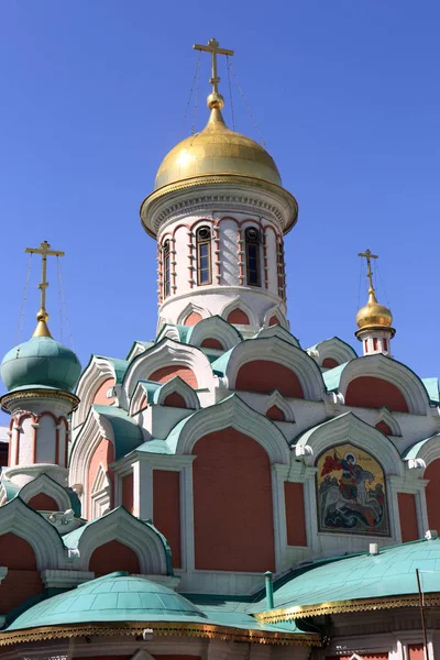 Chiesa ortodossa a piazza rossa — Foto Stock