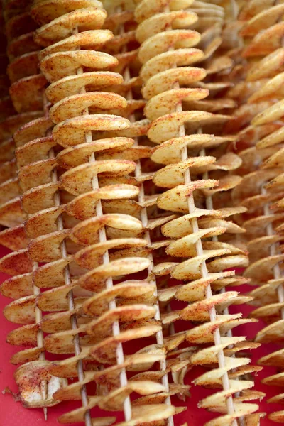 Potato chips at street market — Stock Photo, Image