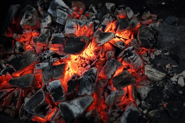 Carbón para barbacoa —  Fotos de Stock