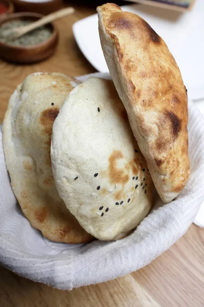 Turkish pastries in basket — Stock Photo, Image