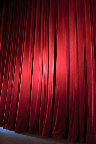 Red curtain in theater — Stock Photo, Image