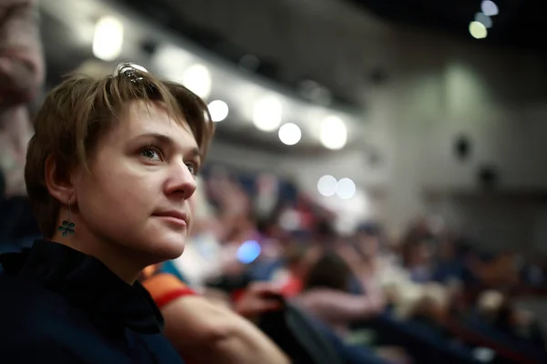 Woman in theater — Stock Photo, Image