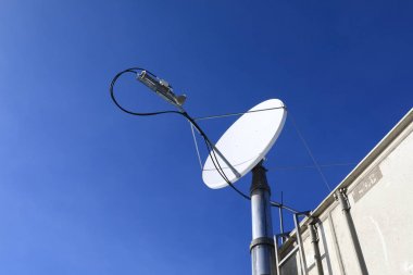 Uydu radyo bağlantı pilonlar