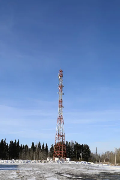 Rede de torre celular — Fotografia de Stock