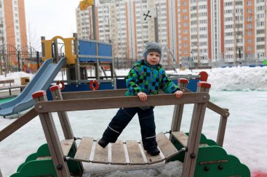 Çocuk ahşap köprü