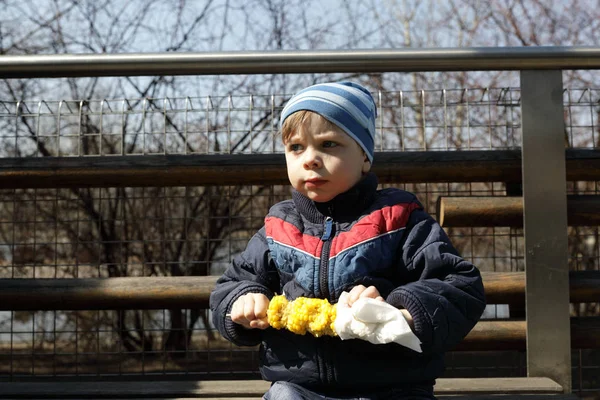 Boy has corn — Stock Photo, Image