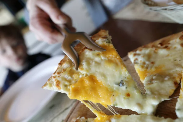 Person taking pizza — Stock Photo, Image