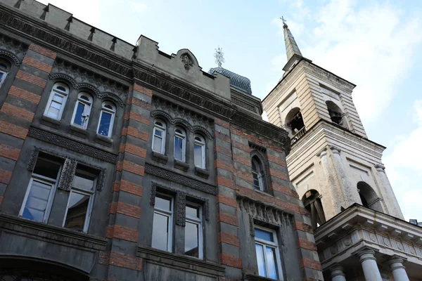Stary budynek w Tbilisi — Zdjęcie stockowe