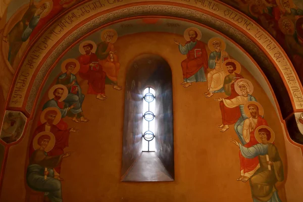 Ventana en la iglesia ortodoxa georgiana —  Fotos de Stock