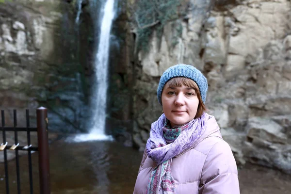 Portrait de femme en gorge de figuier — Photo