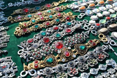 Eski Mücevherler Karşılaşması