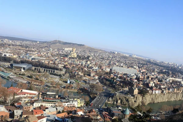 Landskap i Tbilisi stad på vintern — Stockfoto