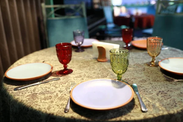 Middagstallrikar Matbord Restaurang — Stockfoto