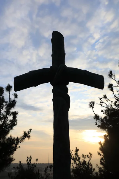 ジョージア州トビリシの日没時のニノ十字 — ストック写真