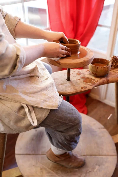 Person Works Clay Pottery Wheel — Stock Photo, Image