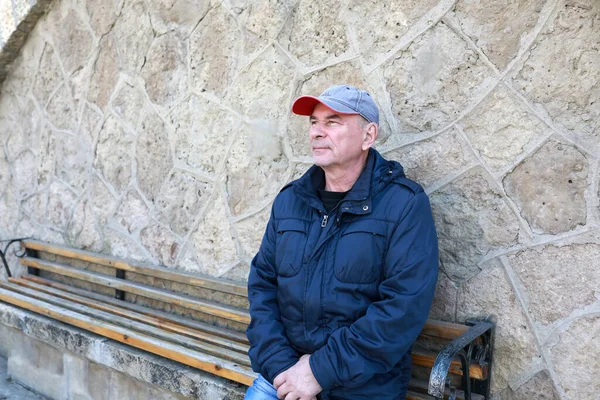 Senior Man Sitting Bench Kislovodsk — Stock Photo, Image