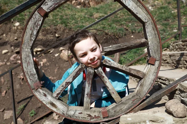 Portrait Child His Head Wheel — Stock Photo, Image