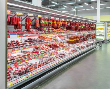 Moskova, Rusya - 26 Ağustos: alışveriş merkezi Lenta üzerinde