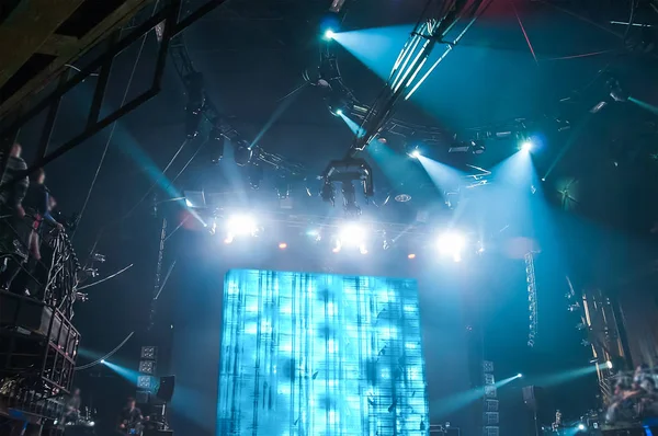 Concerto de rock, tela branca isolada . — Fotografia de Stock