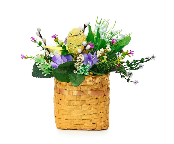 Påskekurv Fra Blomsterarrangement Hvit Bakgrunn – stockfoto