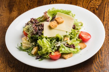 gurme Sezar salatası