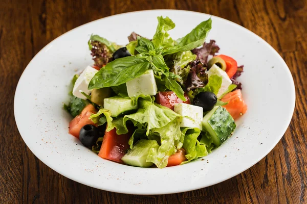 Leziz Yunan salatası — Stok fotoğraf