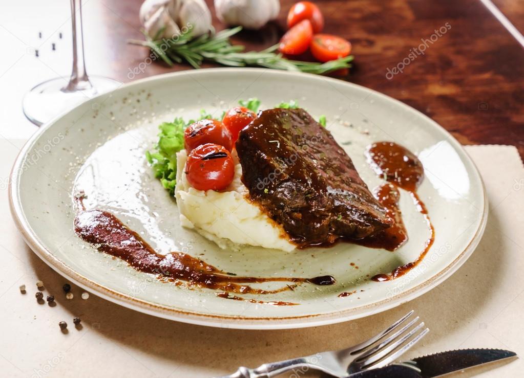 Beef with mashed potato