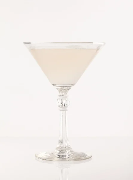 Cocktail freddo in un bicchiere — Foto Stock