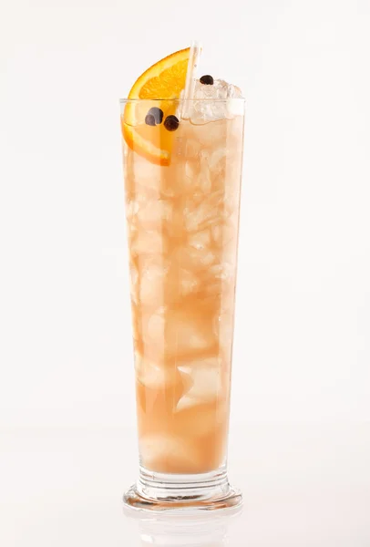 Iced cocktail in een glas — Stockfoto