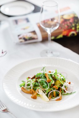 Lezzetli mantar salatası