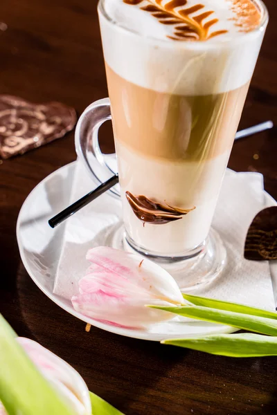 Xícara de bebida cappuccino — Fotografia de Stock