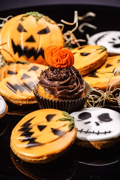 Halloween gingerbread cookies — Stock Photo, Image