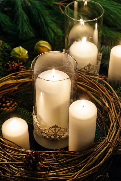 Velas blancas de Navidad —  Fotos de Stock