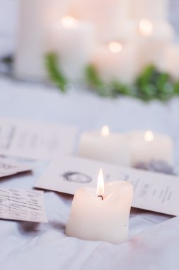 Mumlarla düğün dekorasyon 