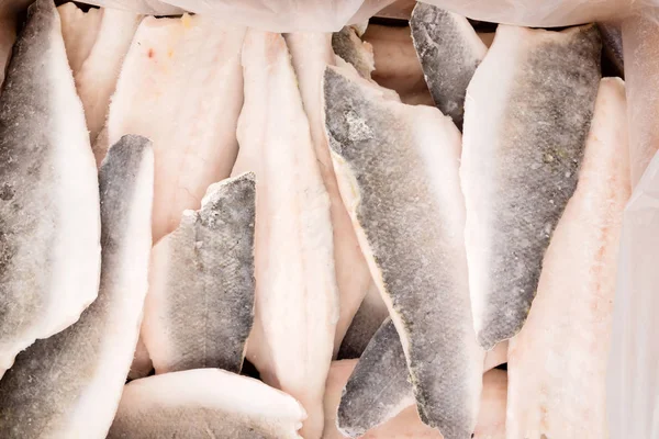 Dondurulmuş balık pazarında — Stok fotoğraf