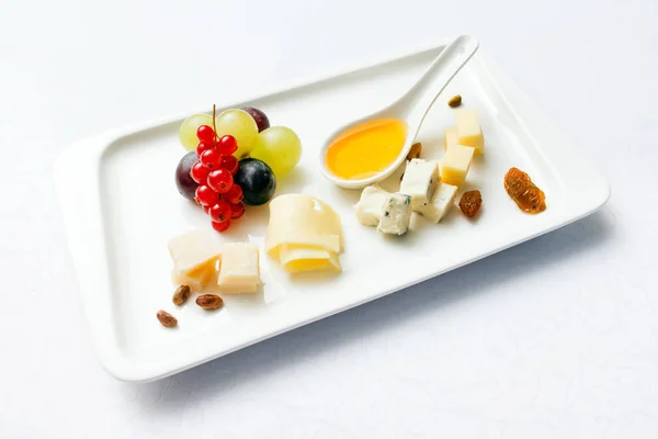 Rozmanité sýrový talíř — Stock fotografie