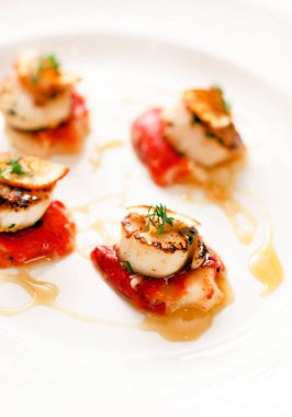 Gurme kavrulmuş tarak