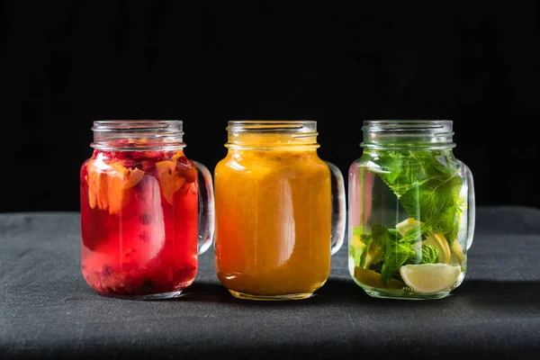 Summer drinks in jars — Stock Photo, Image
